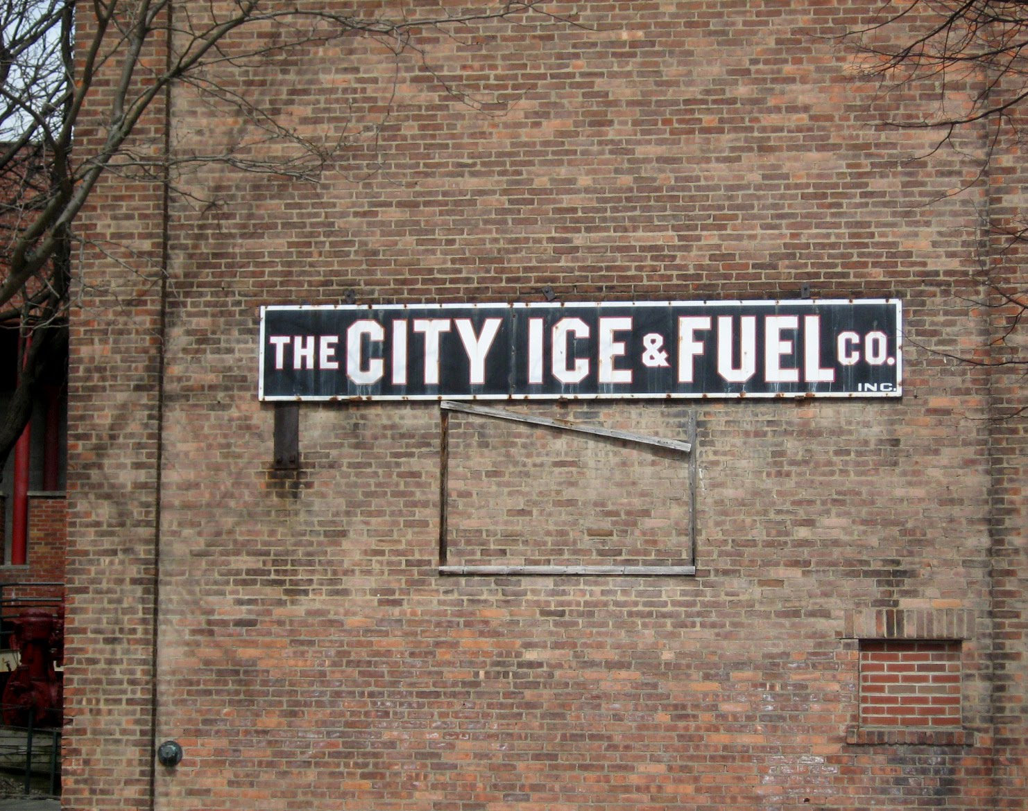 Albany (NY) Daily Photo Ice & Fuel