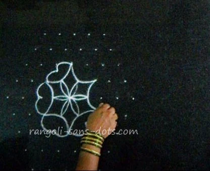 kolam-step-1.jpg