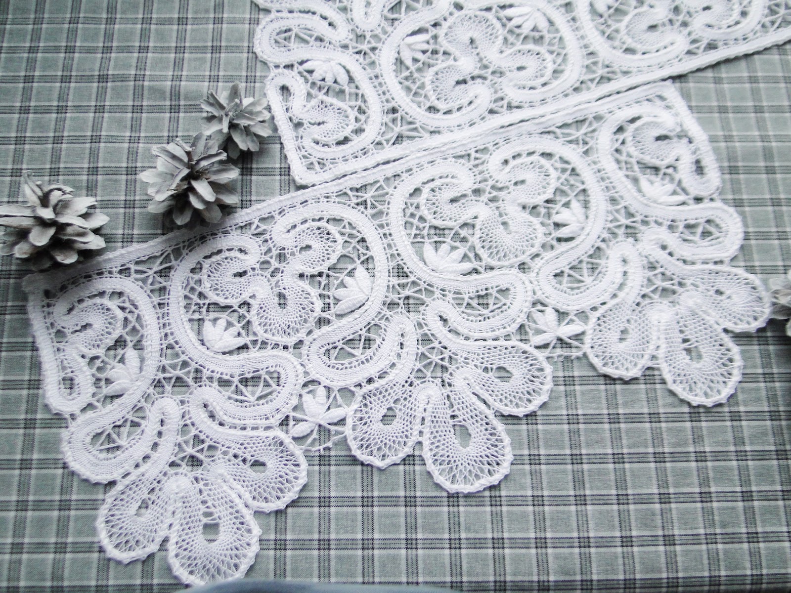 вологодское кружево сколок. простое кружево. ажурные узоры крючком дуплет. простое кружево. вологодское кружево кружевница.
