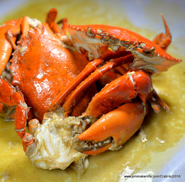 JOM.MAKAN.LIFE. CRAB HUT DIVES IN AT CYBERJAYA