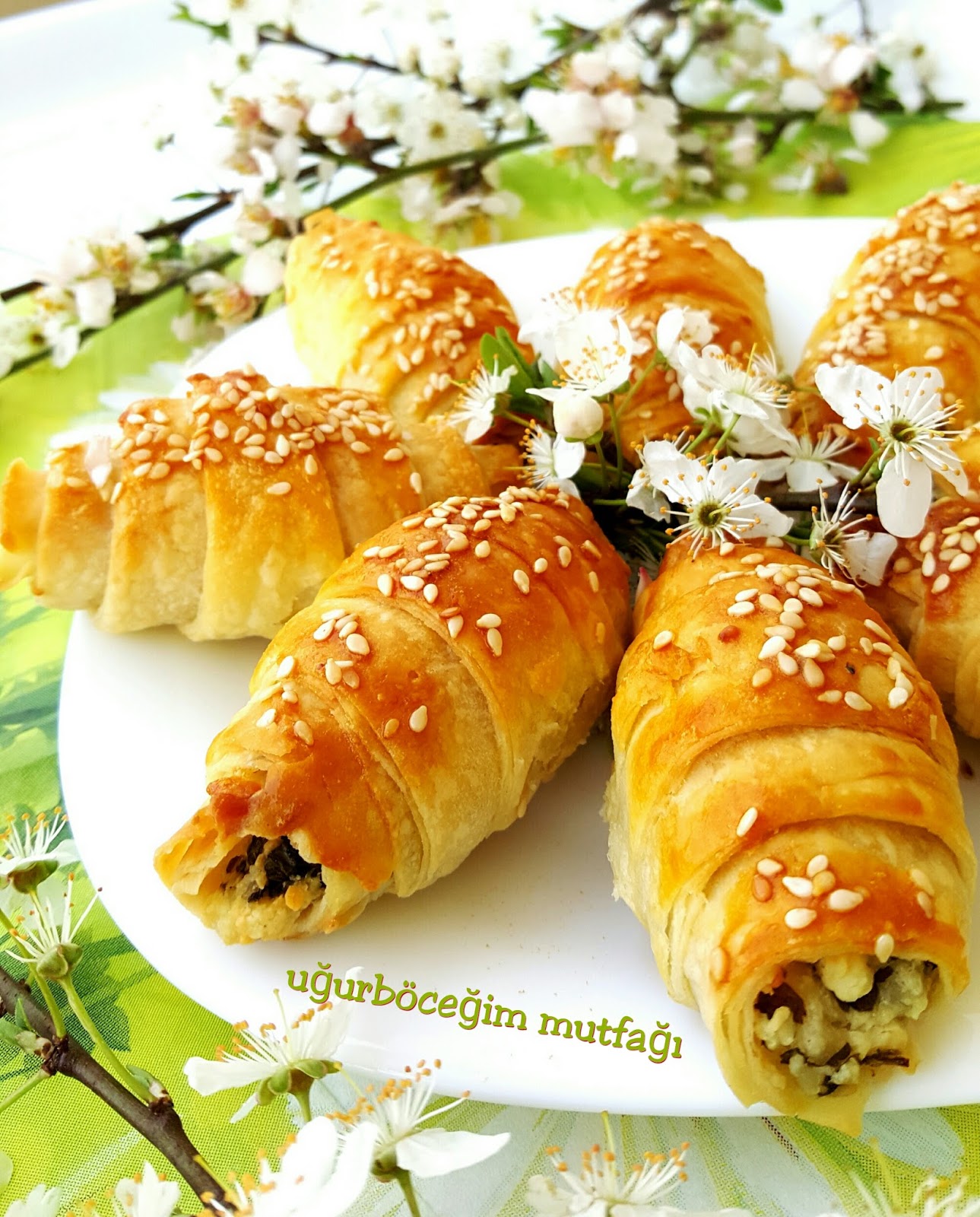 SODALI TEREYAĞLI MİNİ BÖREK Uğurböceğim Mutfağı