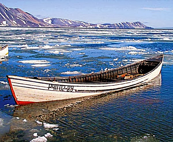 парусник роял клипер. небольшой парусник. рыболовецкая парусная шхуна. транспортно буксирное судно ut-722. небольшое судно 7 букв.