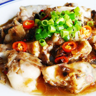 日本で作れる台湾料理 豆豉蒸魚片 白身魚のトウチ蒸し
