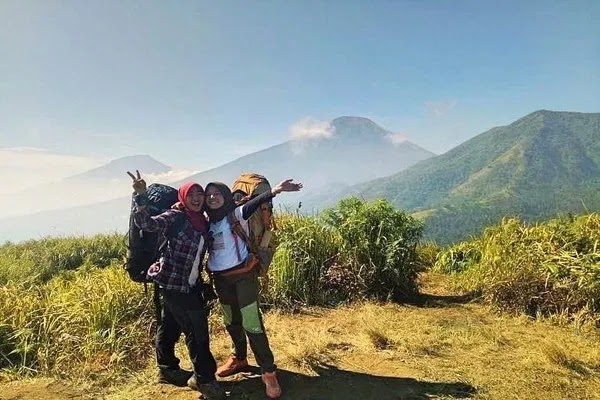 Porter Dadapan, Lokasi, Basecamp dan Jalur Pendakian Gunung Sigandul
