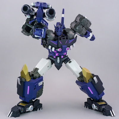 Transformers More than Meets the Eye Tarn robot mode posed