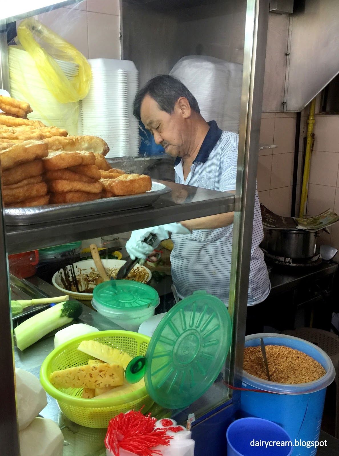 ROJAK Empress Road Market Must TRY!! by MOFA Ambassador