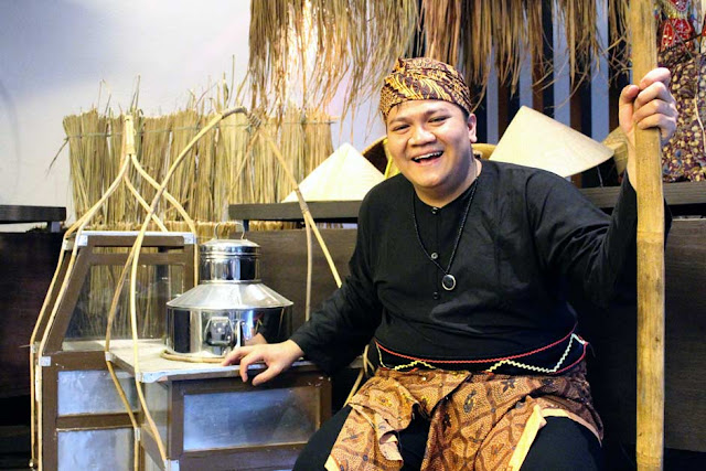 Meskipun Telah Merantau Jauh dan Lama, 5 Hal Unik Ini Akan Selalu Melekat di Diri Arek Surabaya Meskipun Telah Merantau Jauh dan Lama, 5 Hal Unik Ini Akan Selalu Melekat di Diri Arek Surabaya