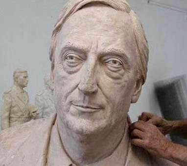 Néstor Kirchner Foto al busto de Nestor Kirchner
