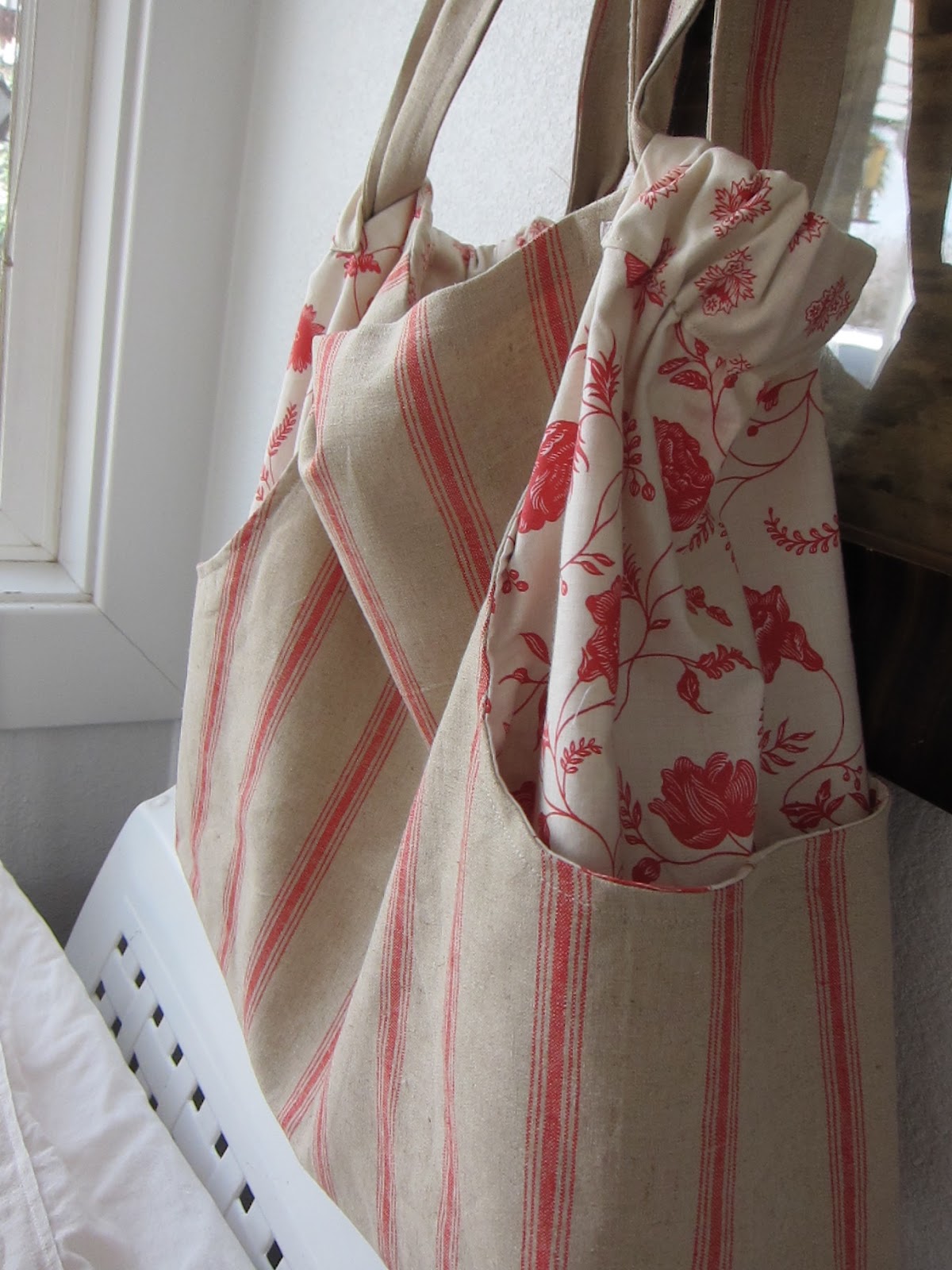 Dogwood designs: French General Fabric Purses