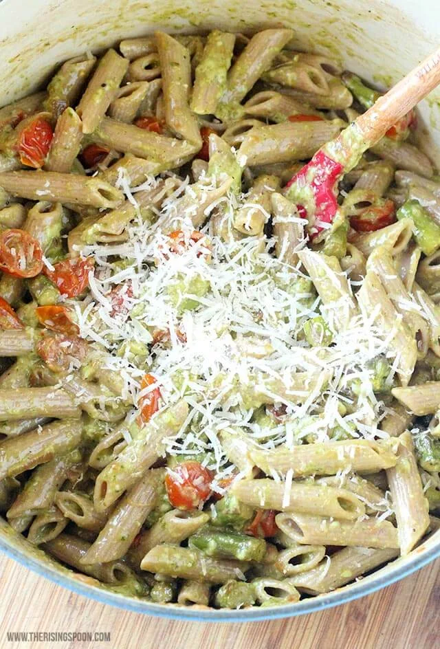 Creamy Pesto Penne Pasta with Tomatoes & Asparagus