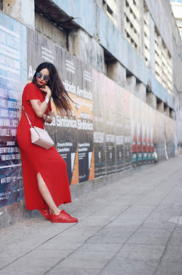 Vestidos con Zapatillas Vestidos con Zapatillas