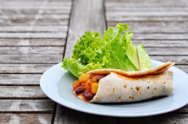 von veganen Küchengelüsten und anderen Dingen...: Burrito mit Bohnen ...
