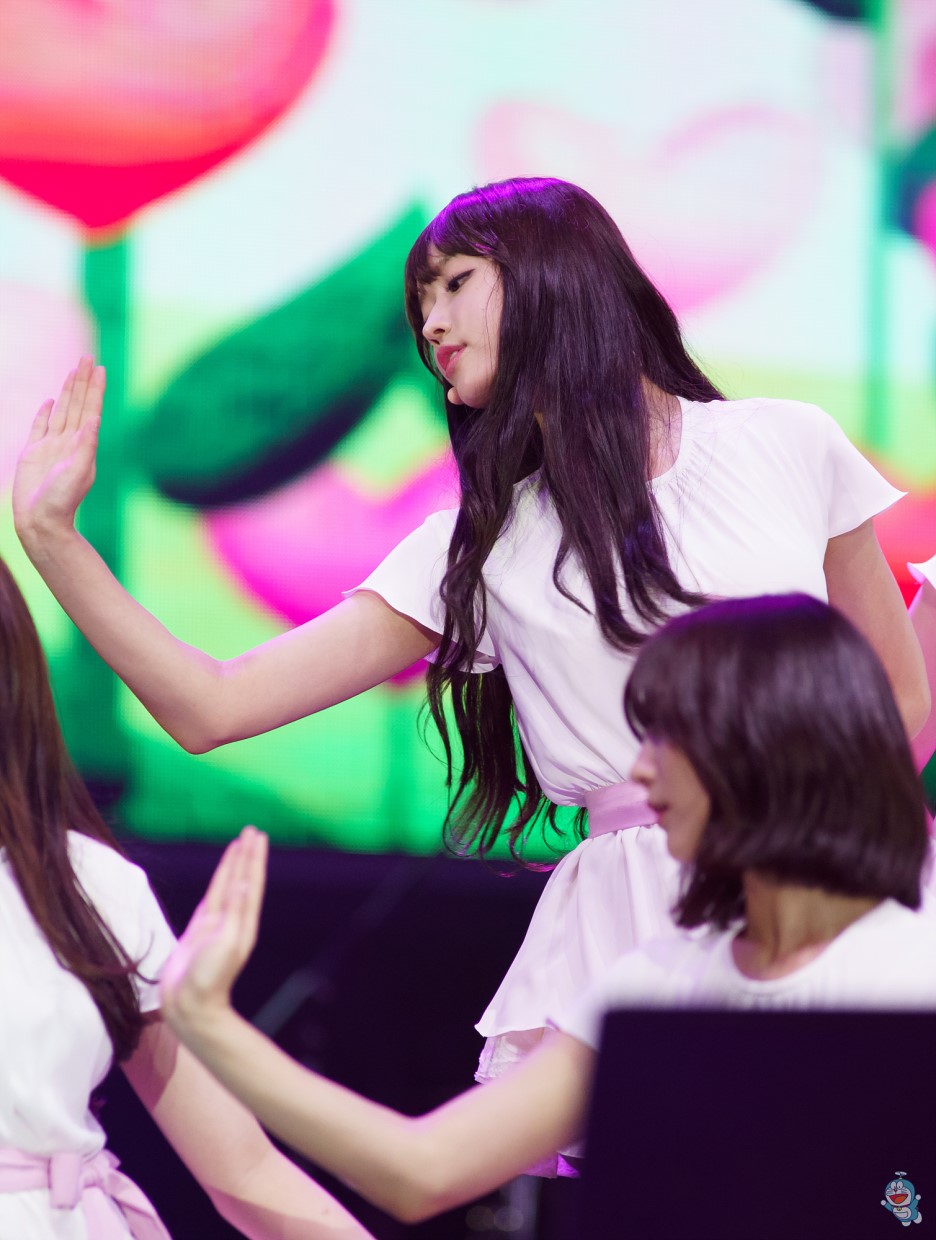 오마이걸 이번 앨범 센터 비주얼 | 인스티즈