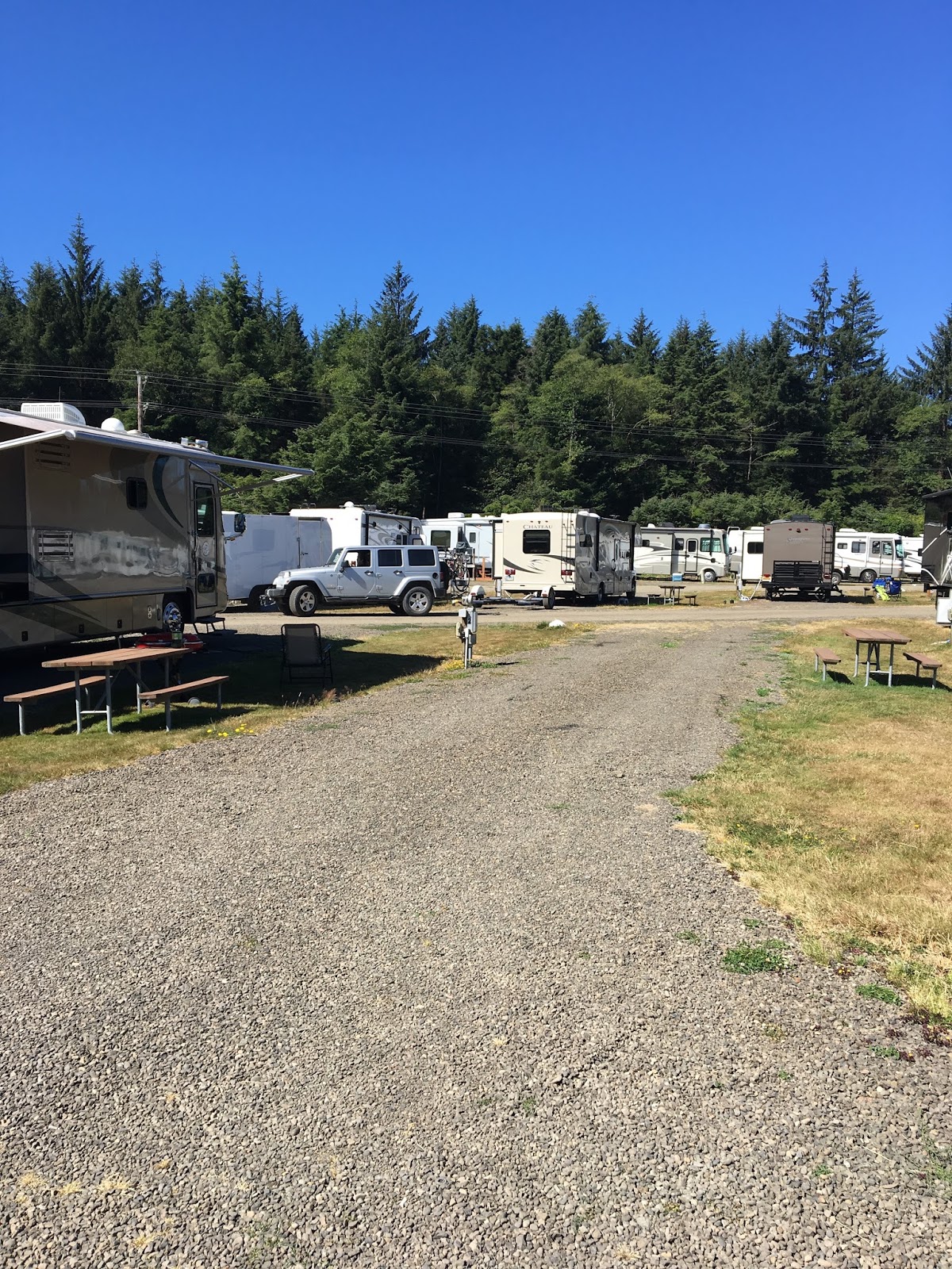 The Gilliam's Island Tillamook Bay City RV Park