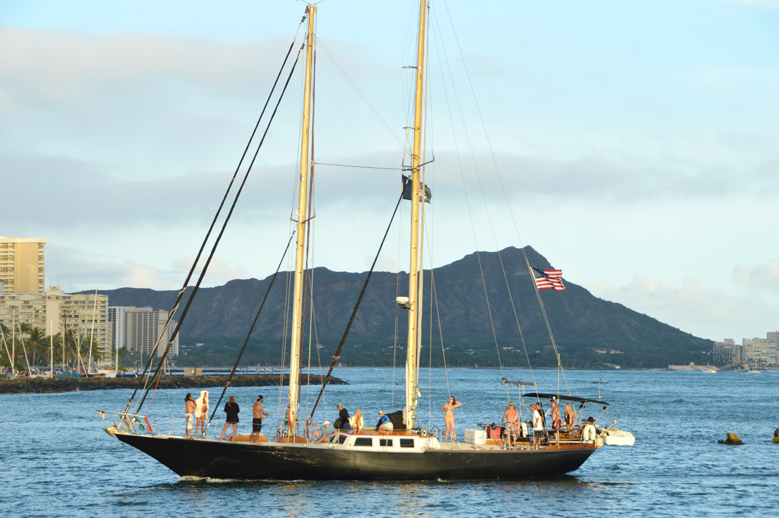 Bridal Dream Hawaii Wedding Blog Hawaii Sailboats