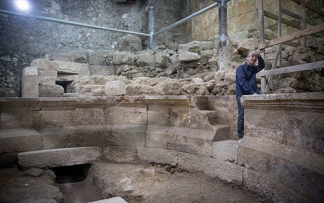 New stone courses, Roman theatre uncovered at base of Jerusalem's Western Wall
