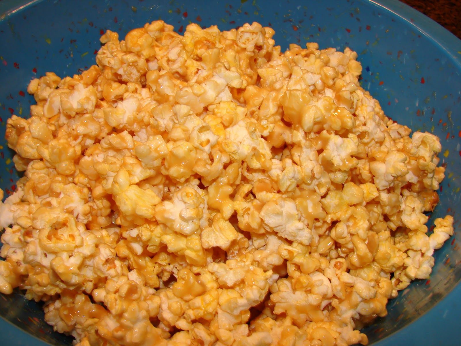 A Bear in the Kitchen Big Batch Caramel Popcorn