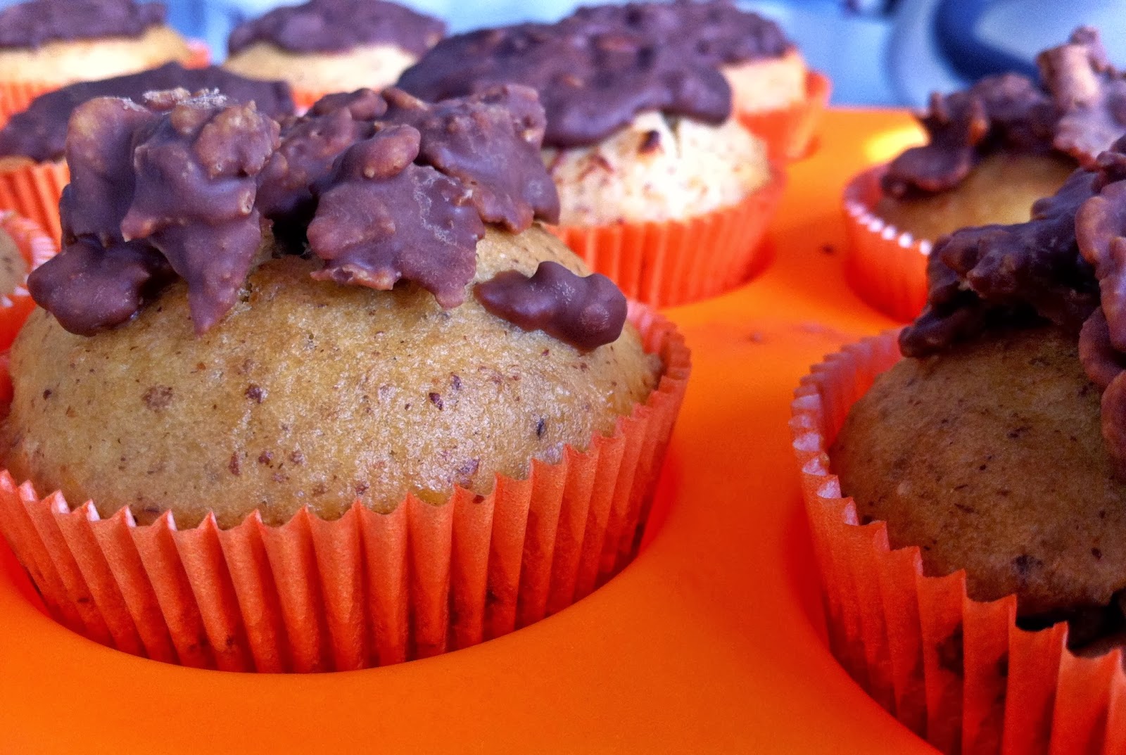 Back Dich Glücklich: Nussmuffins mit Schokoladenkern