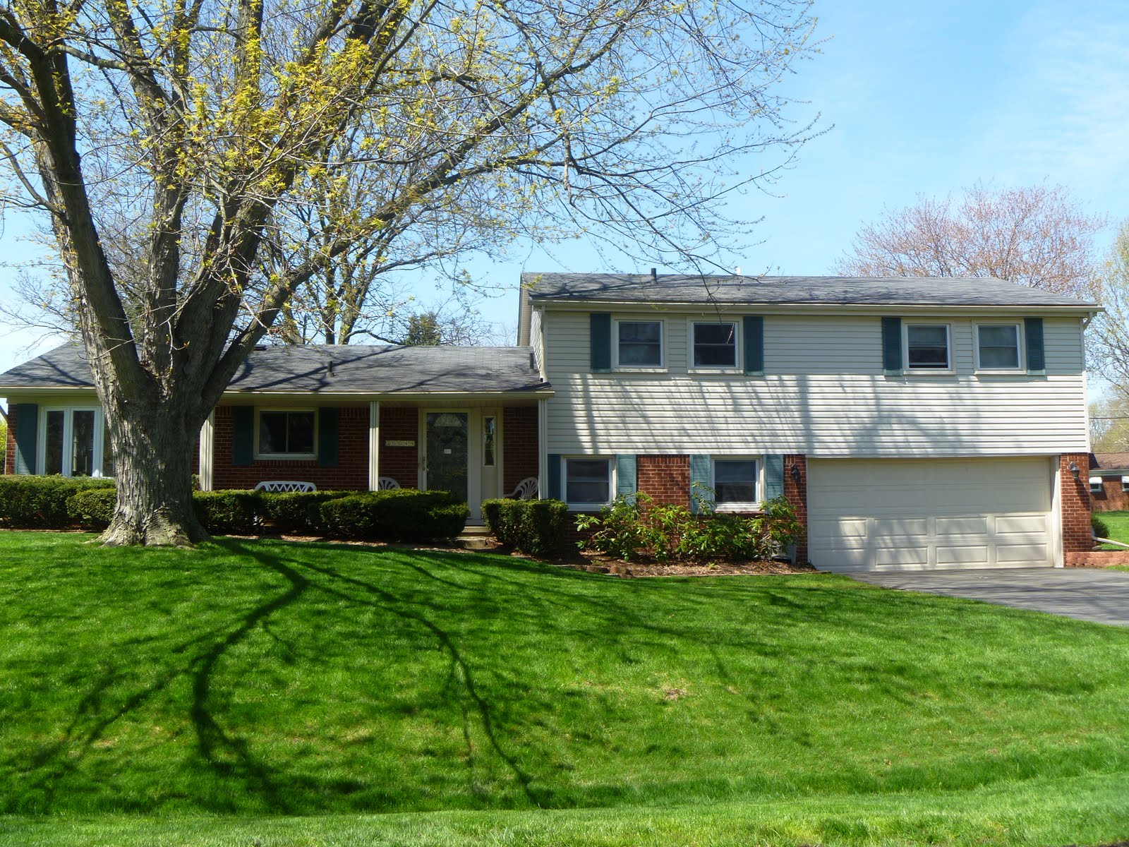 Homes for Sale in Farmington Hills MI Blog Subdivision Kimberly 48334