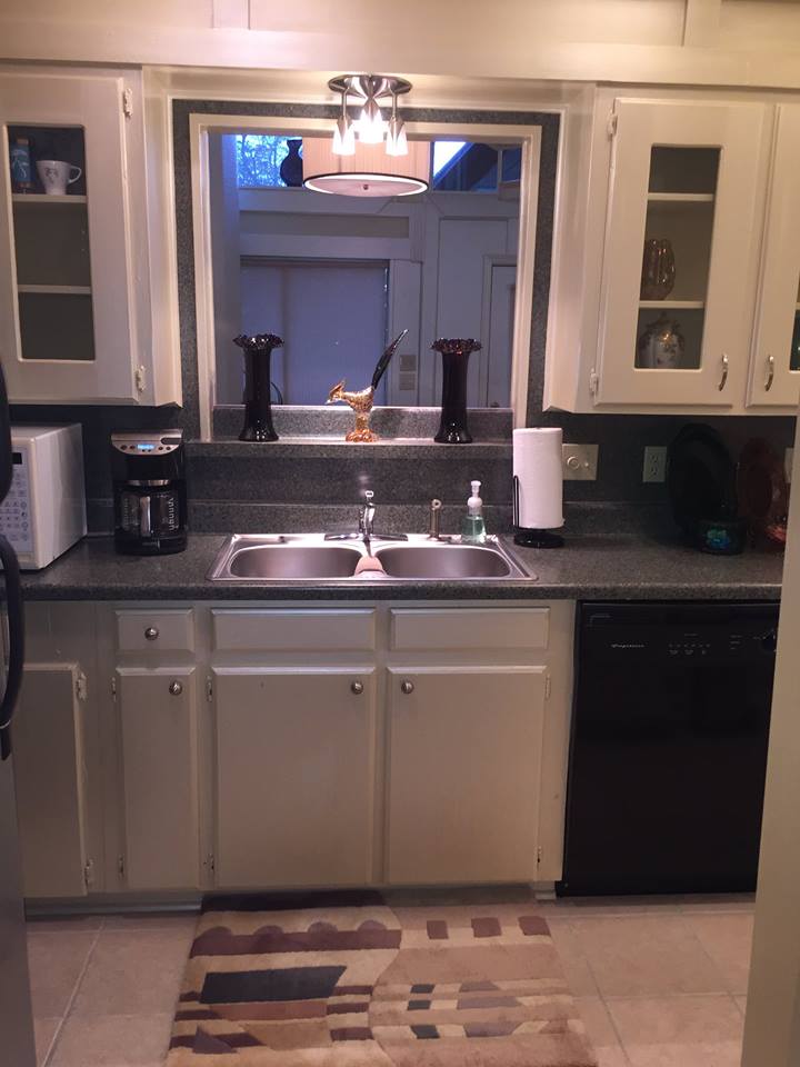 Ray Robert Lodging Larry Lynn Slye Offers A Secured And