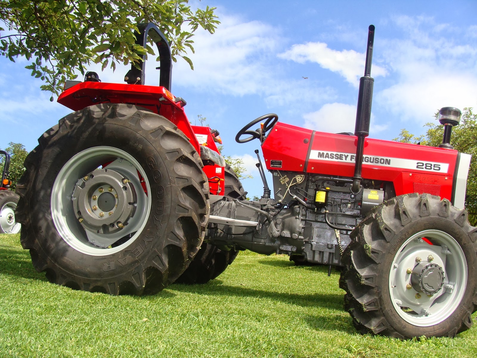maquinaria-agricola-industrial-tractor-massey-ferguson-285-a-o-2013