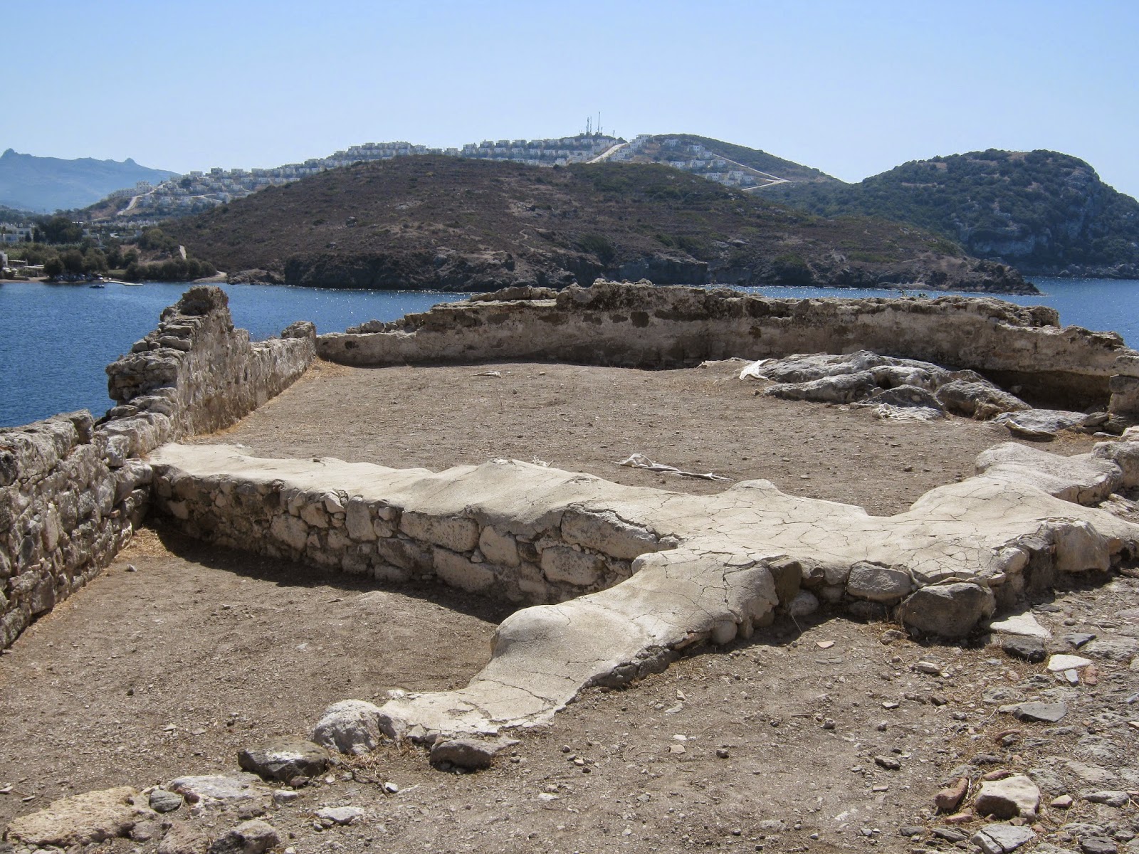 The Gülsüm Balcony Project: Tavşan Adasi / Rabbit Island Excavations