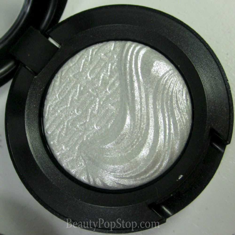mac magnetic nude platinum love extra dimension shadow swatch