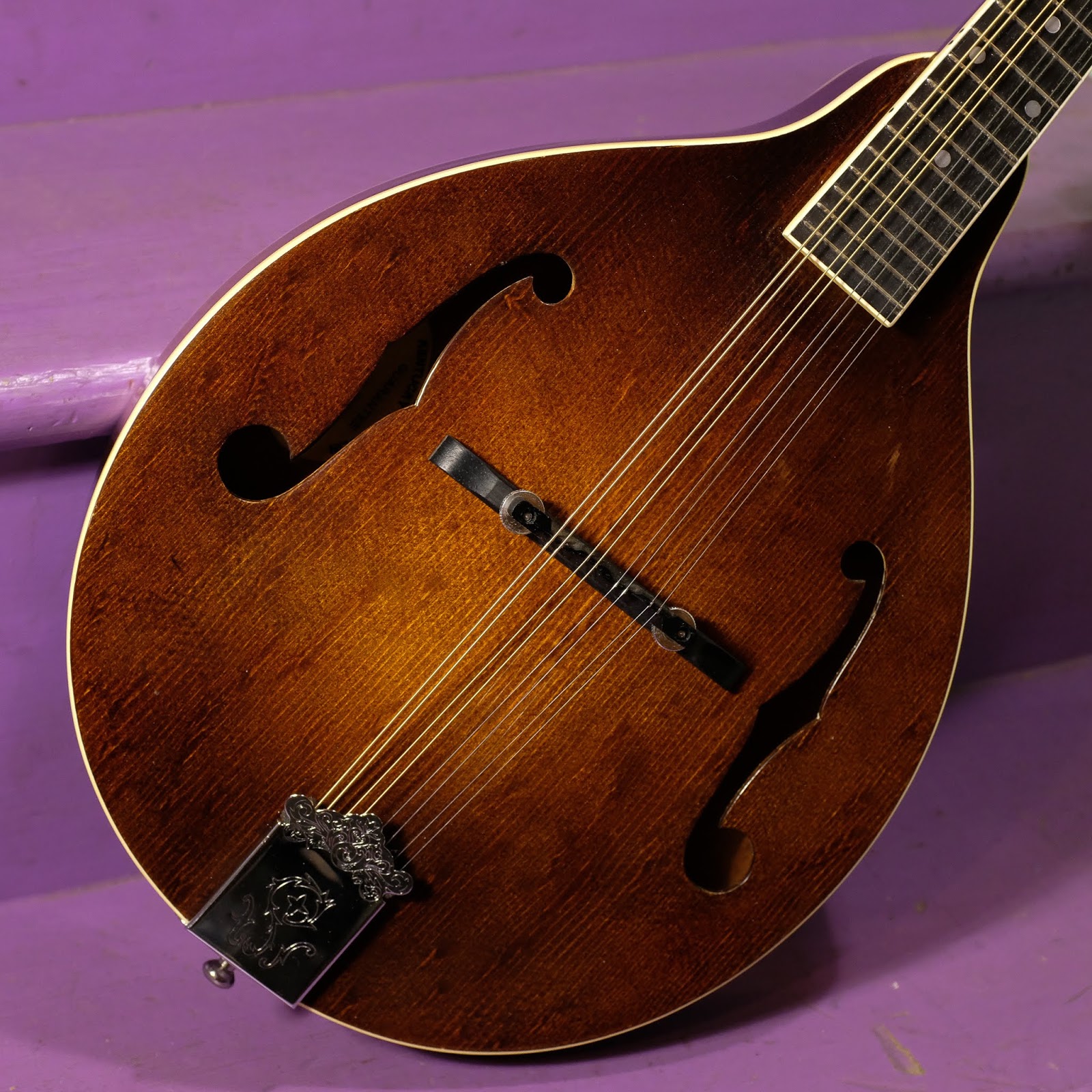 1980s Kentucky KM200S Archtop AStyle Mandolin