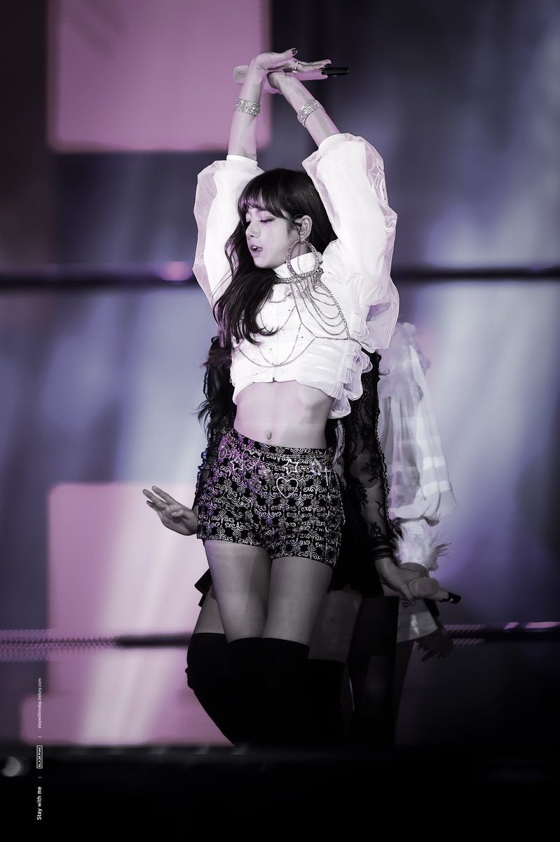 Blackpink Lisa Drops Jaws With Her Ant Waist! Daily K Blackpink Lisa Drops Jaws With Her Ant Waist! Daily K