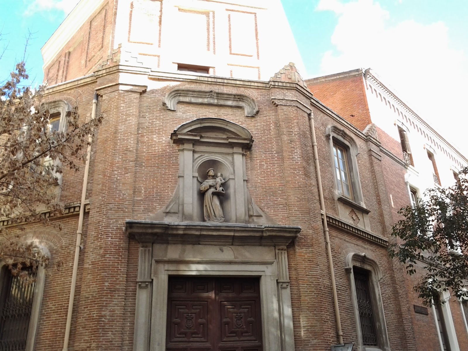 MADRID CON ENCANTO San Antonio de los Alemanes MADRID CON ENCANTO San Antonio de los Alemanes