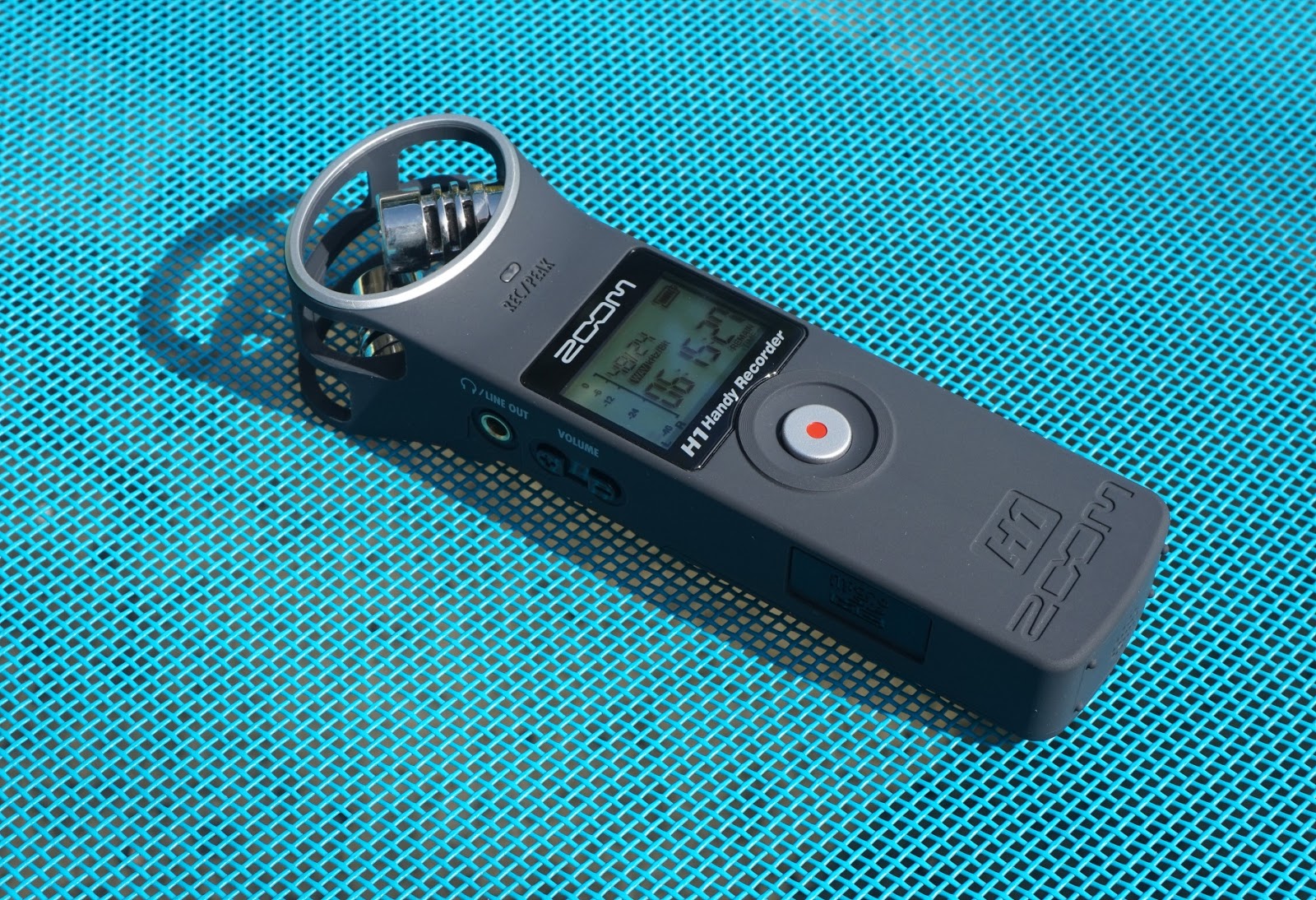 REVIEW Zoom H1 Handy Recorder The Test Pit