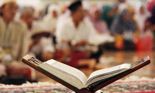 Hukum Membawa Keluar Al-Qur’an di Masjid