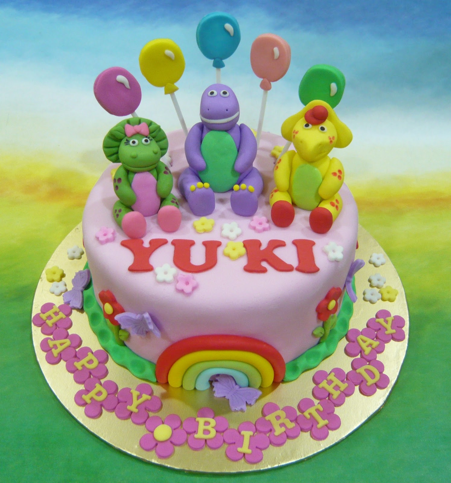 Jenn Cupcakes Muffins Barney And Friends Cake