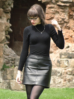Looks Like I Made It: Self-Drafted Mia Mini Skirt