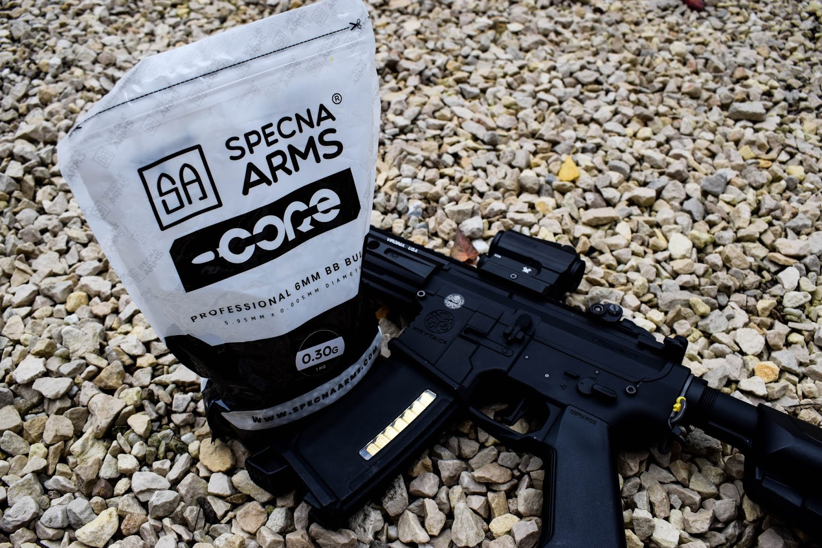 SPECNA ARMS CORE BB REVIEW Femme Fatale Airsoft