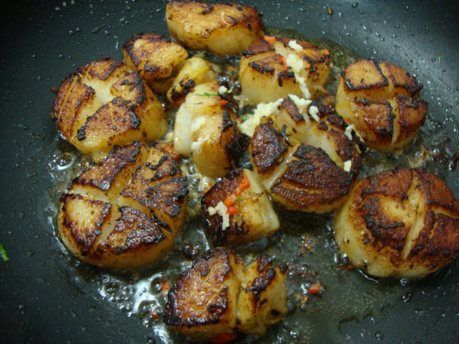 Tracy's Tuesday Dinners: Sticky Pan-Fried Scallops, Sweet Chili Rice ...