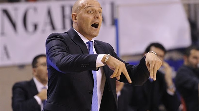 Σχεδιο με Καλάθη και τρεις μεταγραφές