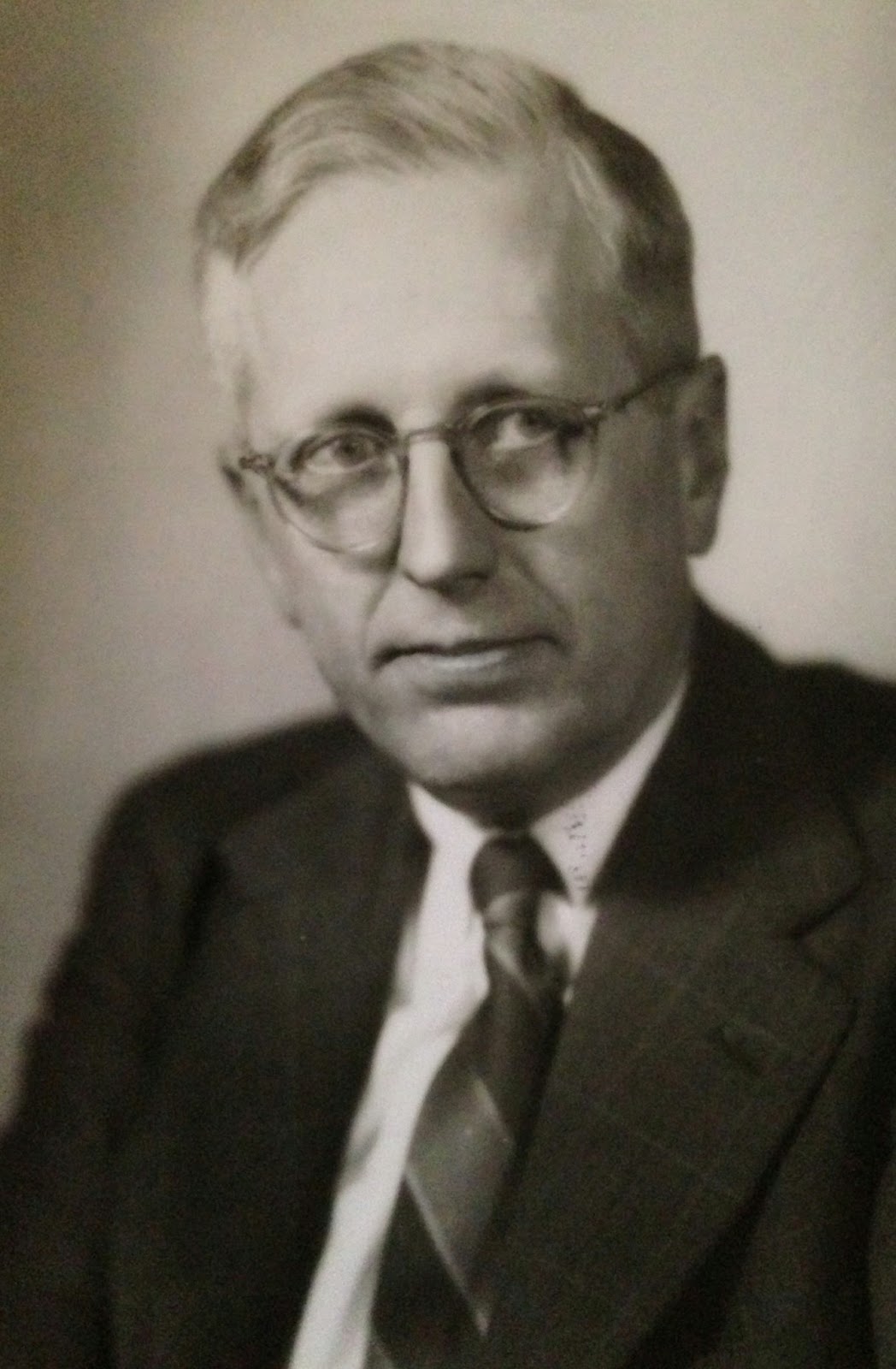 A photograph of Kirkland.