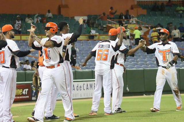 Toros derrotan a las Aguilas y alcanzan su 5ta. en línea