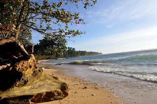 Krui adalah kota kecil yang terletak di sudut provinsi lampung Bali Travel Attractions Map and Things to do in Bali: 10 Beach Charming Krui Pesisir-Barat