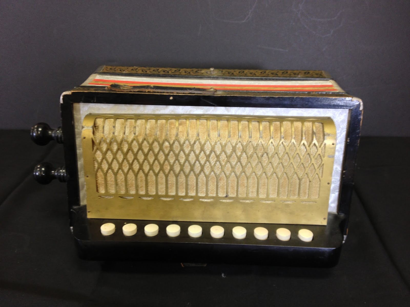 Antiques, Art, and Collectibles Antique Hohner One Row Accordion