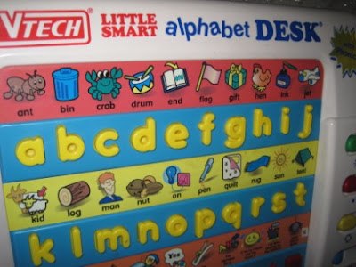 JuaiMurah: Vtech Little Smart Alphabet Desk