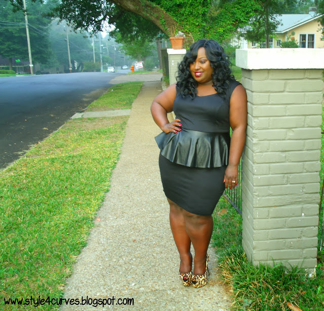 Style 4 Curves --For the Curvy Confident Woman: Black & Leather
