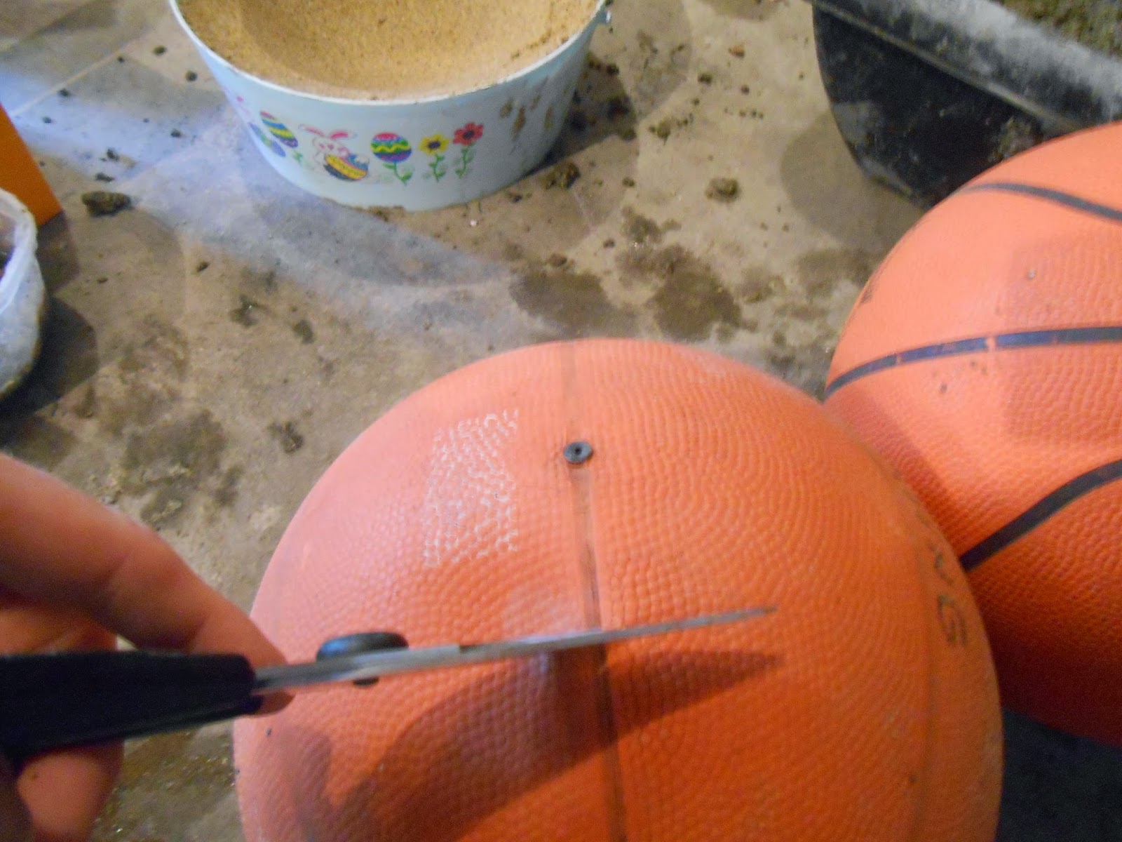 Sproutsandstuff Recycle a Flat Basketball to Create a Hypertufa Garden Orb