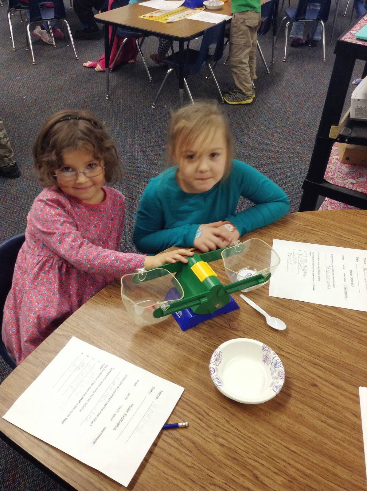 Mrs. O'Brien: How can I tell the differences between a solid, liquid