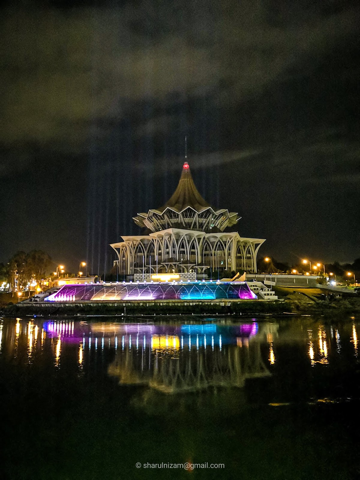 Kuching Waterfront Musical Fountain