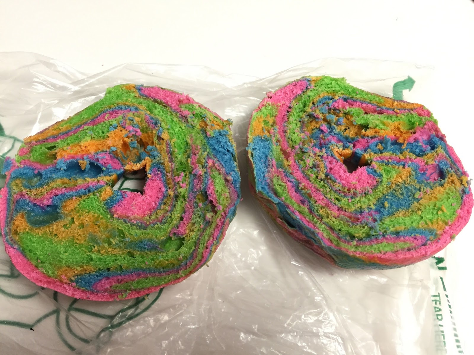 Rainbow Bagel From Stew Leonard's / ステューレナーズのレインボーベーグル I'm Made of