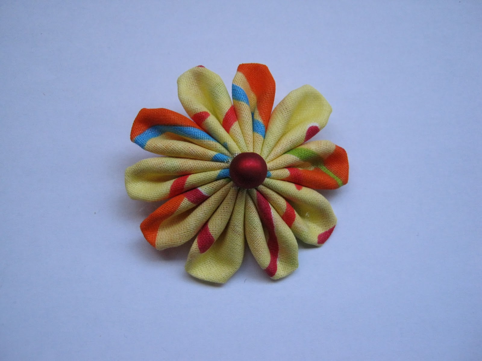 My Little Crafts and Arts Shop Цветеброшка изработено с техника