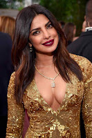 priyanka chopra cleavage show photos at golden globe awards 2017%2B%252811%2529