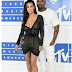 Kim Kardashian na mme wake Kanye West ,wakiwa kwwwenye red carpet at the 2016 MTV VMAs